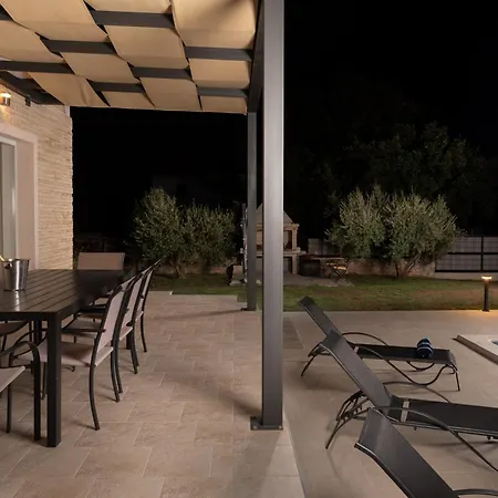 Oliva - Adriatic Luxury فيلة *