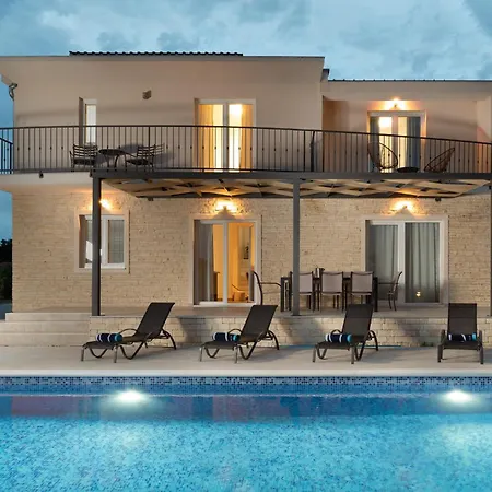 Oliva - Adriatic Luxury Villa Murvica (Policnik)