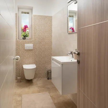 Oliva - Adriatic Luxury Villa Murvica (Policnik)